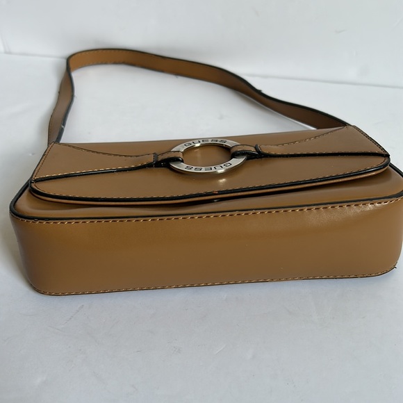 GUESS Vintage 90s Y2K Tan Flap Shoulder Bag Purse - Picture 5 of 11